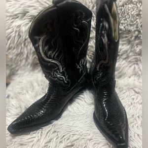 Black women/ boys cowboy boots